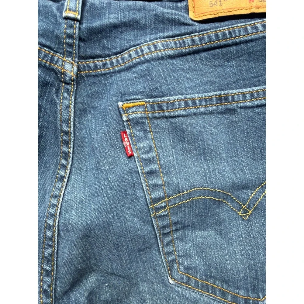 Levi's 541 Jeans Mens 32x32 Blue Denim Cotton Medium Wash Stretch Straight Leg